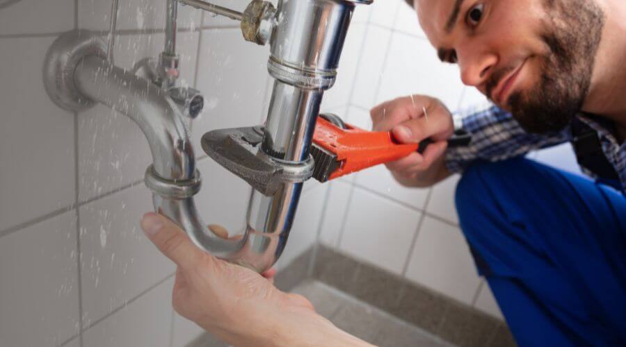 Professional same day plumber services in Manchester, IA
